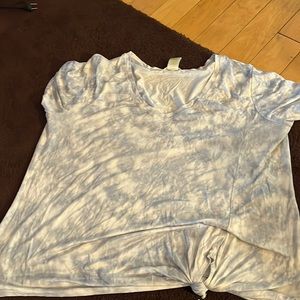 Matty m loose fit blue tye dye top